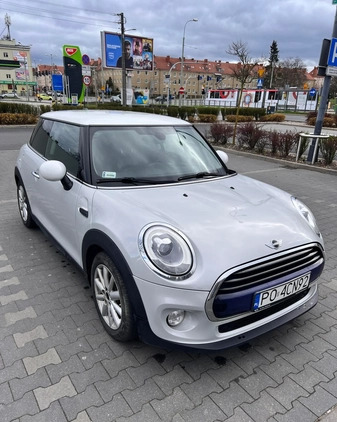 MINI Cooper cena 70000 przebieg: 38200, rok produkcji 2017 z Poznań małe 106
